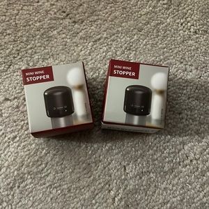 Wine stopper set of 2
